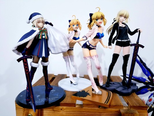 命运-冠位指定 剑士-阿尔托莉雅·潘德拉贡 [Alter] 便装