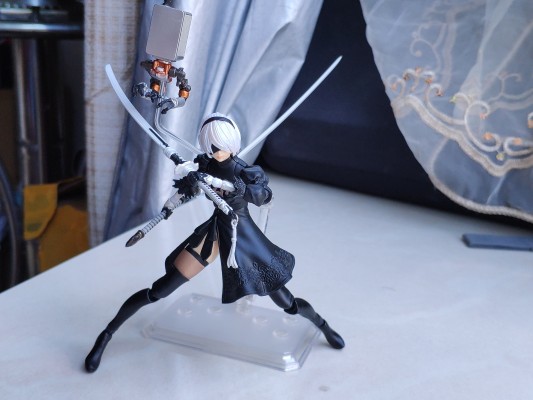 Bring Arts 尼尔:自动人形 2B&机械生命体042 2.0