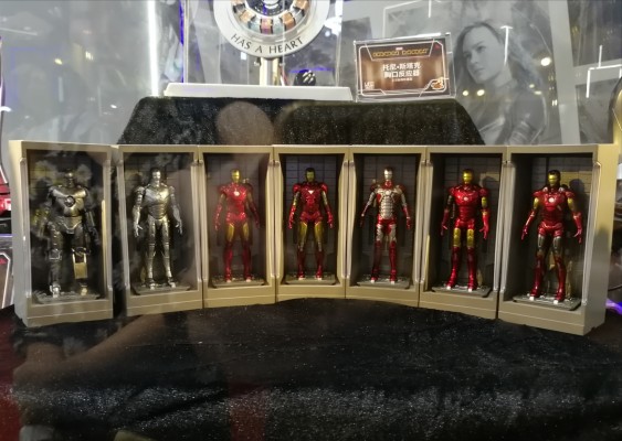 MMS543D33 / MMS543D33B 《复仇者联盟4：终局之战》钢铁侠Mark 85 战损版