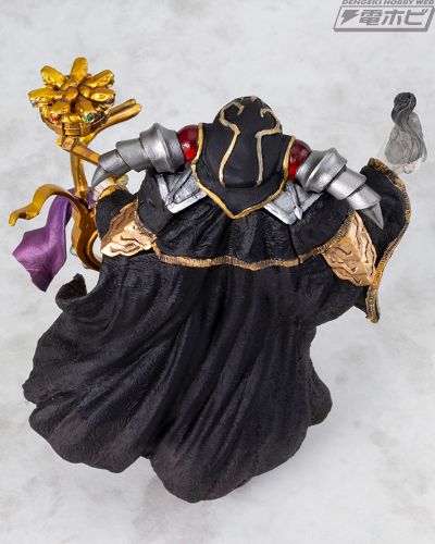 OVERLORD 	安兹·乌尔·恭