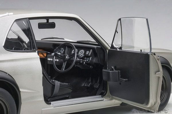 1/18 日产 Skyline GT-R (KPGC10) Racing 1972 银色