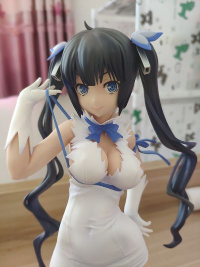 期待在地下城邂逅有错吗  赫斯缇雅