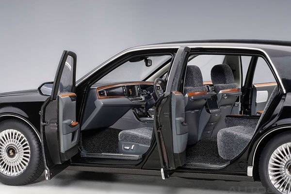 1/18 丰田 百年 神威 永恒黑