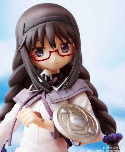 魔法少女小圆 晓美焰 you are not alone.