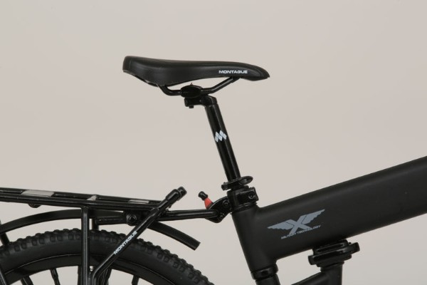 小军械库 LM004 MONTAGUE 伞兵车