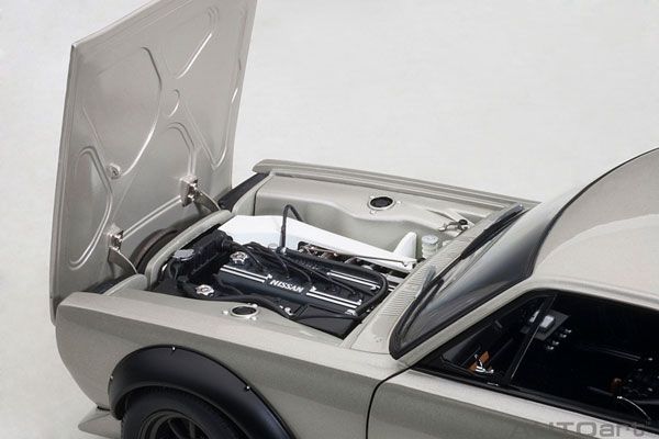 1/18 日产 Skyline GT-R (KPGC10) Racing 1972 银色