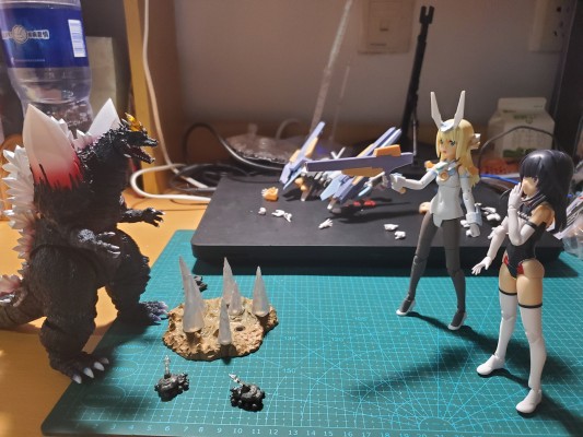 机甲少女  闪燕猎刃