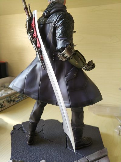 ARTFX J 鬼泣5 尼禄