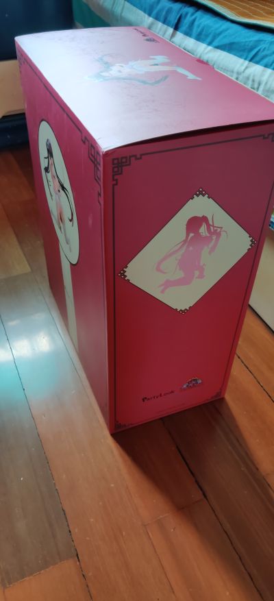 双马尾女仆