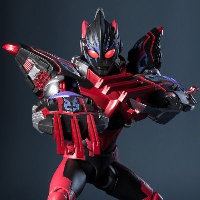 S.H.Figuarts 奥特银河格斗 新生代英雄 黑暗艾克斯奥特曼+黑暗哥莫拉装甲