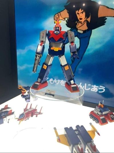 DX超合金魂 超超电磁侠波鲁吉斯V 波鲁吉斯V