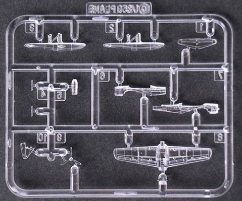 1/350 艦船MODEL系列 旧日本海軍航空战列舰 伊势(第六三四航空队/瑞云18机附属) 