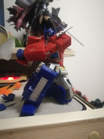 AMAZING YAMAGUCHI系列 No.014 汽车人 擎天柱