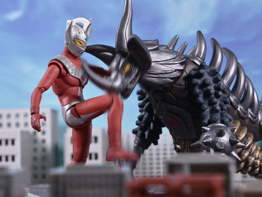 S.H.Figuarts 泰罗奥特曼