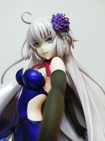 命运-冠位指定 复仇者 / 贞德 [Alter] 礼服风格