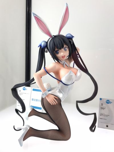 B-style 期待在地下城邂逅有错吗2 赫斯缇雅 兔女郎