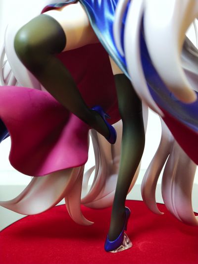 命运-冠位指定 复仇者 / 贞德 [Alter] 礼服风格