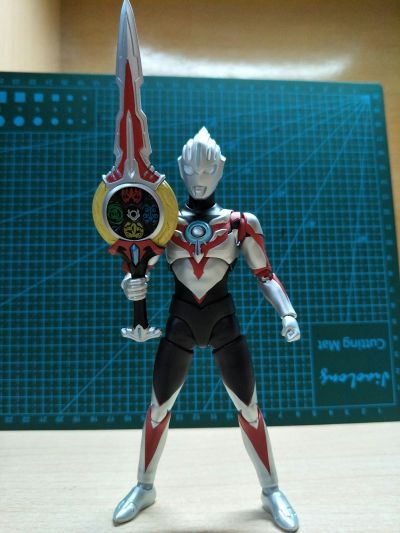 S.H.Figuarts 欧布奥特曼 欧布奥特曼 欧布原生