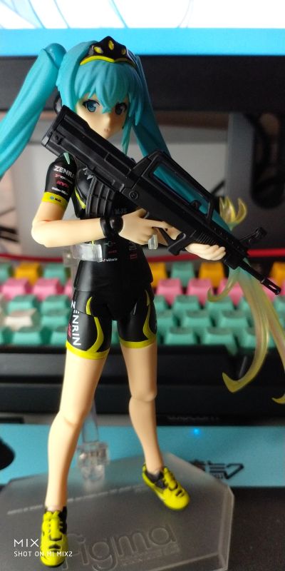figma #307 GSR 初音未来 赛车2015 TeamUKYO应援Ver.