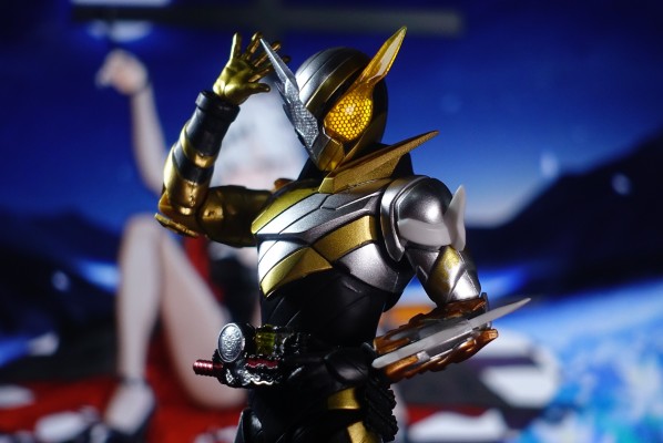 S.H.Figuarts  假面骑士创骑 实验形态  （兔子巨龙形态）