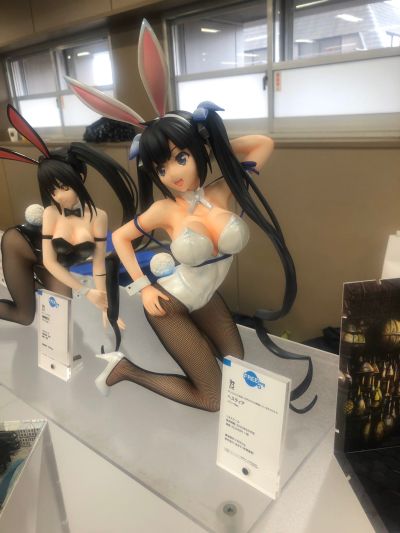 B-style 期待在地下城邂逅有错吗2 赫斯缇雅 兔女郎