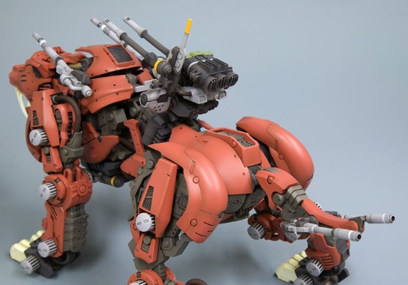 HMM系列 索斯机兽 EZ-016 剑齿虎 标识增强版