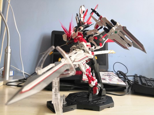 MG 机动战士高达SEED DESTINY ASTRAY R  异端高达红色机 红龙形态