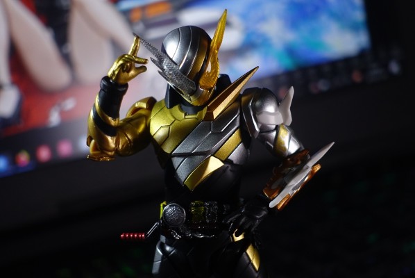 S.H.Figuarts  假面骑士创骑 实验形态  （兔子巨龙形态）
