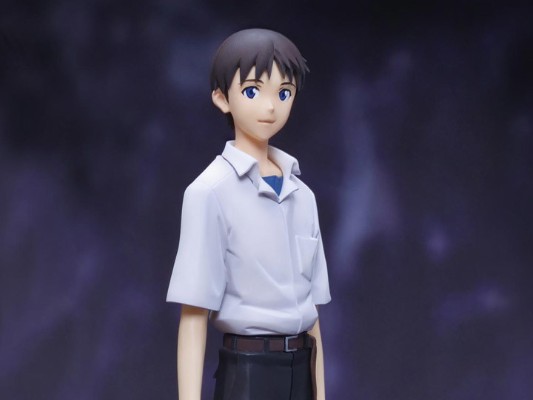 新世纪福音战士新剧场版 奖品校服人偶“碇真嗣”