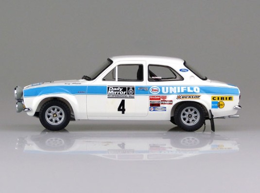 1/24 Belkits No.7 福特 Escort RS1600 Mk1 Roger Clark