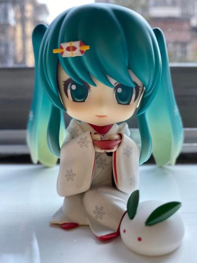 粘土人#303 雪未来 2013 草莓白无垢