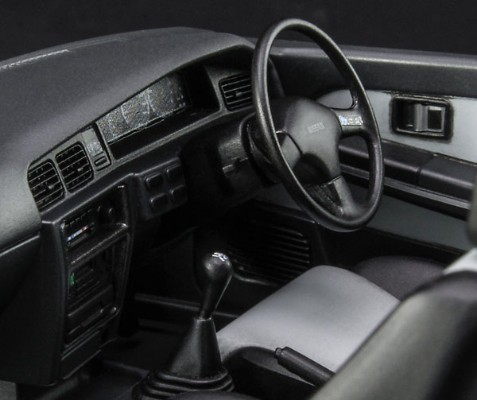 1/24 日产 蓝鸟 U12 SSS Attesa Limited  (U12型) 早期型