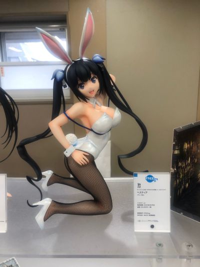 B-style 期待在地下城邂逅有错吗2 赫斯缇雅 兔女郎