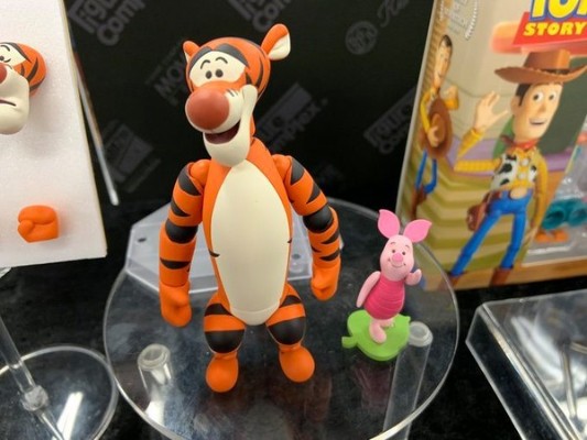 Figure Complex MOVIE REVO 系列 小熊维尼历险记 跳跳虎＆小猪皮杰