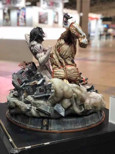 Elite Exclusive Statue 进击的巨人 巨人&三笠·阿克曼&铠之巨人