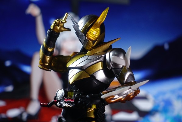 S.H.Figuarts  假面骑士创骑 实验形态  （兔子巨龙形态）