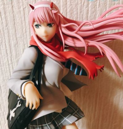 DARLING in the FRANXX 零二 校服