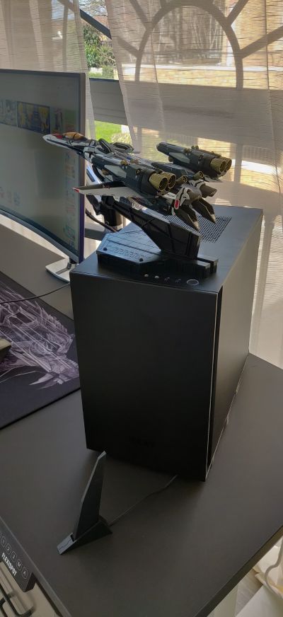 白色系性冷淡装修与手办摆放