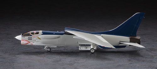 1/72 战区88 F-8E 十字军战士“风间 真”
