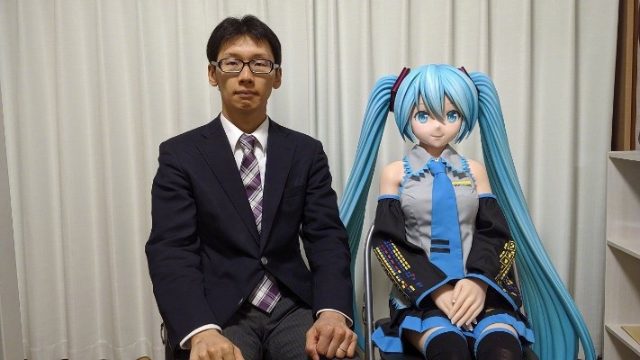 和初音结婚的日本男子发的老婆新照片