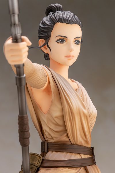 ARTFX Statue 星球大战：原力觉醒 蕾伊 光之继承