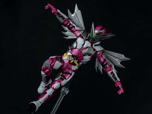 S.H.Figuarts 假面骑士：零一 假面骑士迅 翱翔雄鹰