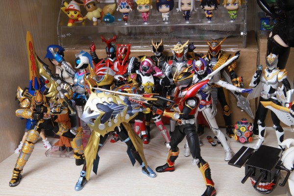 S.H.Figuarts 假面骑士艾克赛德  游戏神克洛诺斯