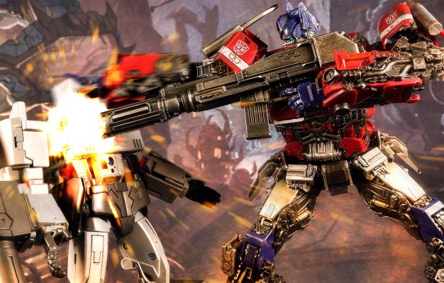 DLX比例收藏级系列 擎天柱