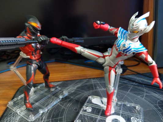 S.H.Figuarts 泰迦奥特曼 泰迦奥特曼