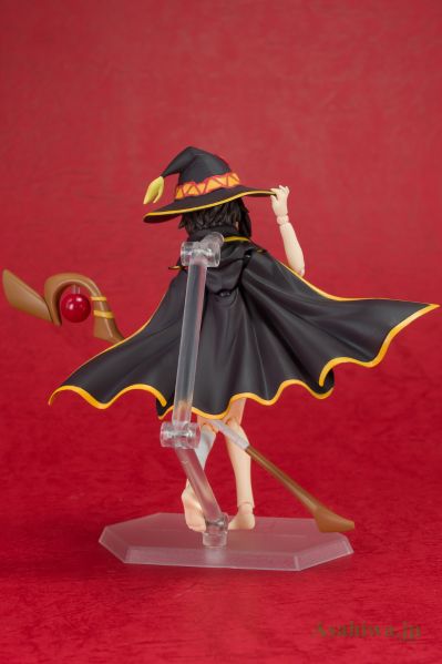 figma EX-056 为美好的世界献上祝福！2 惠惠 泳装ver.