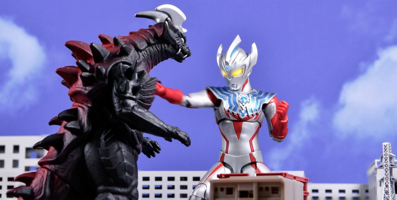 S.H.Figuarts 泰迦奥特曼 泰迦奥特曼