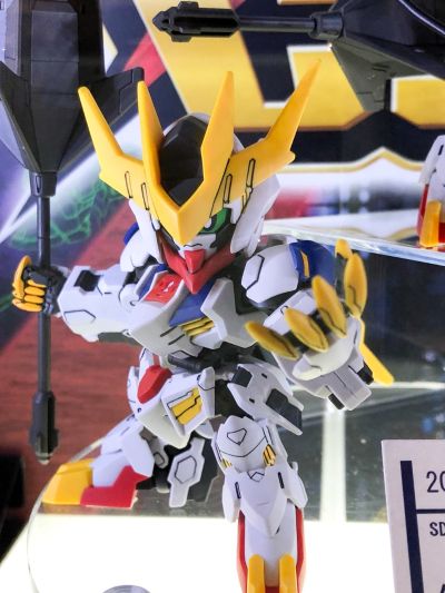 SD高达 Cross Silhouette 机动战士高达 铁血的奥尔芬斯 ASW-G-08高达・巴巴托斯 天狼座帝王形态