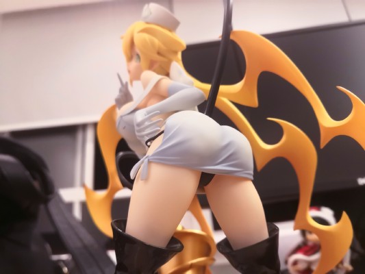 魔女与百骑兵 2 莉莎