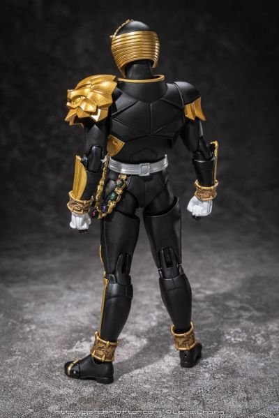 S.H.Figuarts(真骨雕制法)  假面骑士巫骑 假面骑士兽骑